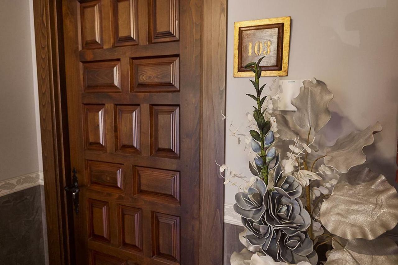Posada Araceli ซันติยานาเดลมาร์ ภายนอก รูปภาพ